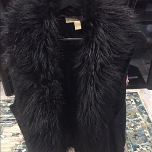 Michael Kors Black Faux-Fur collar vest sweater